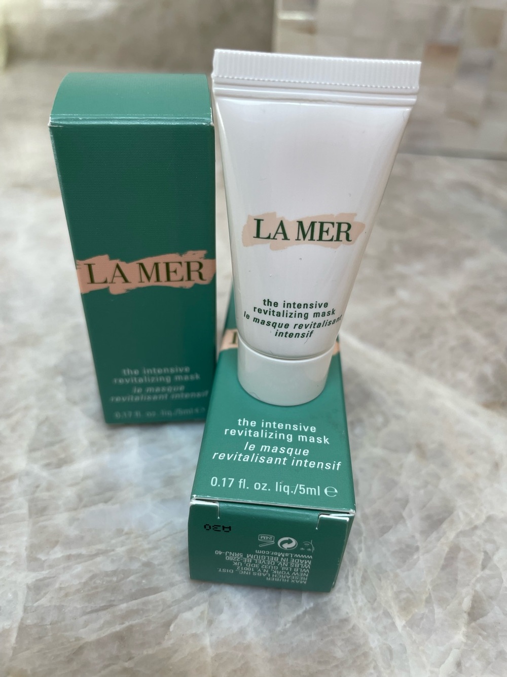 NWT - (2) La Mer The Intensive Revitalizing Mask